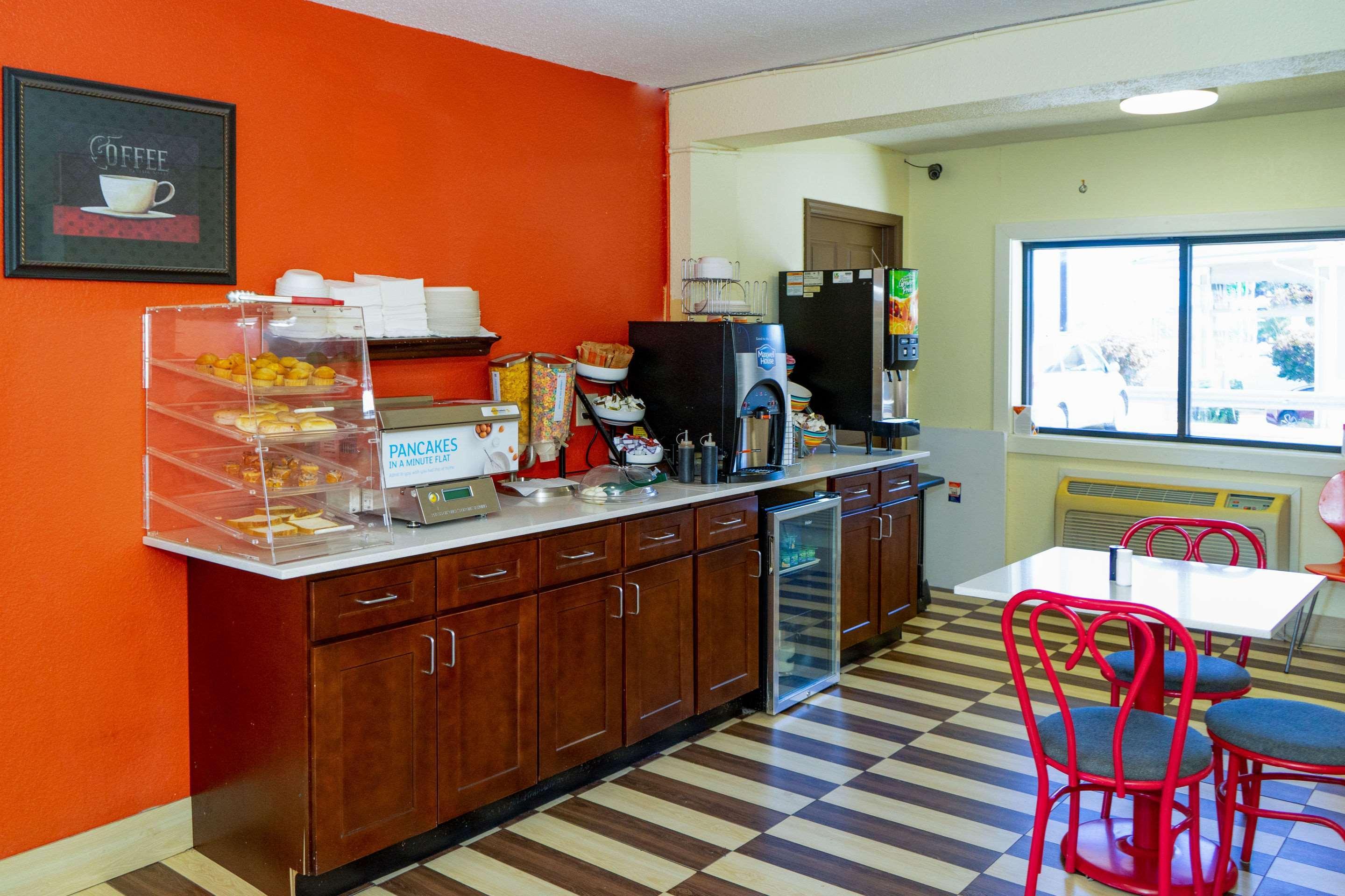 Econo Lodge Weldon - Roanoke Rapids Esterno foto