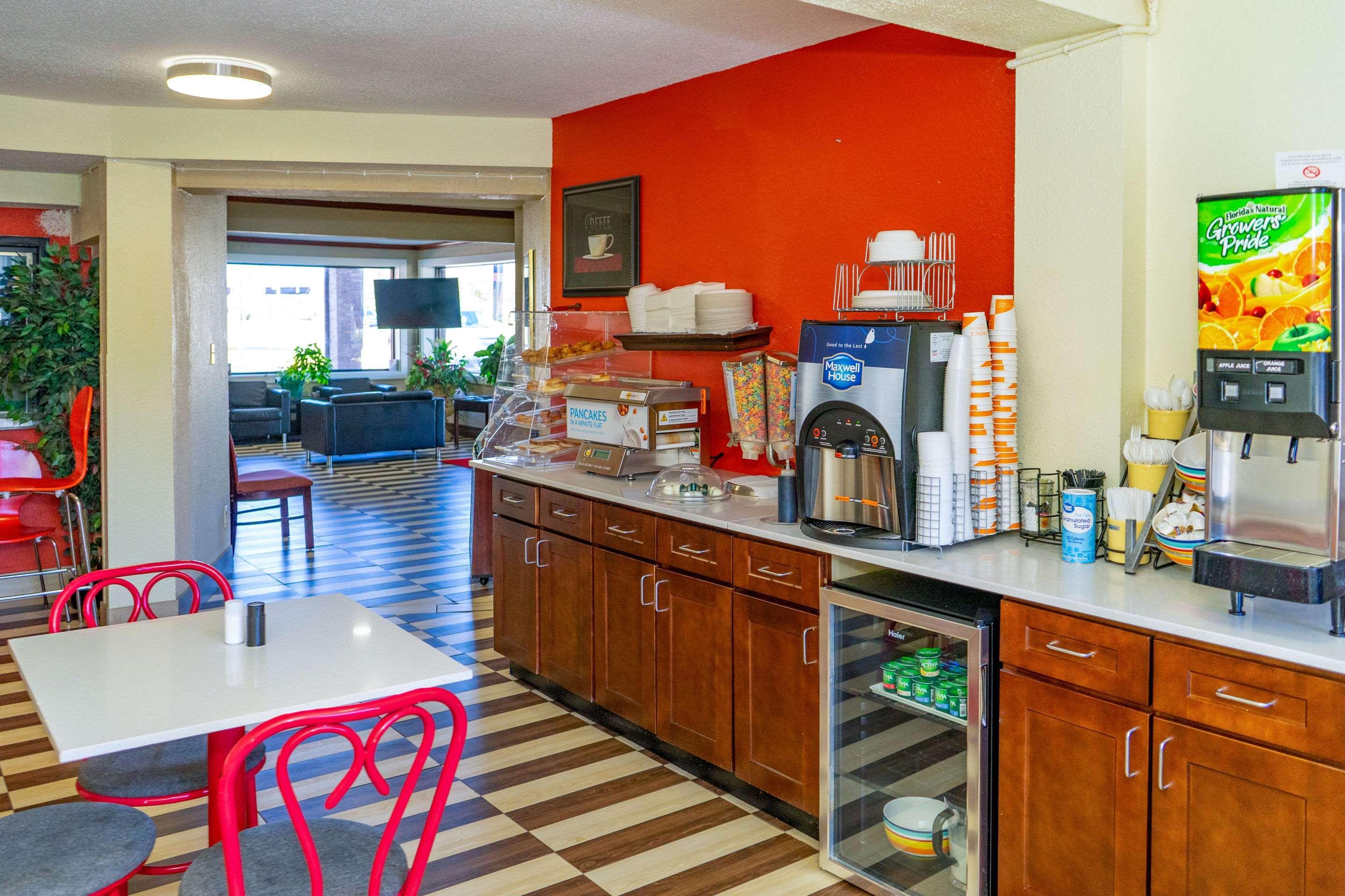 Econo Lodge Weldon - Roanoke Rapids Esterno foto